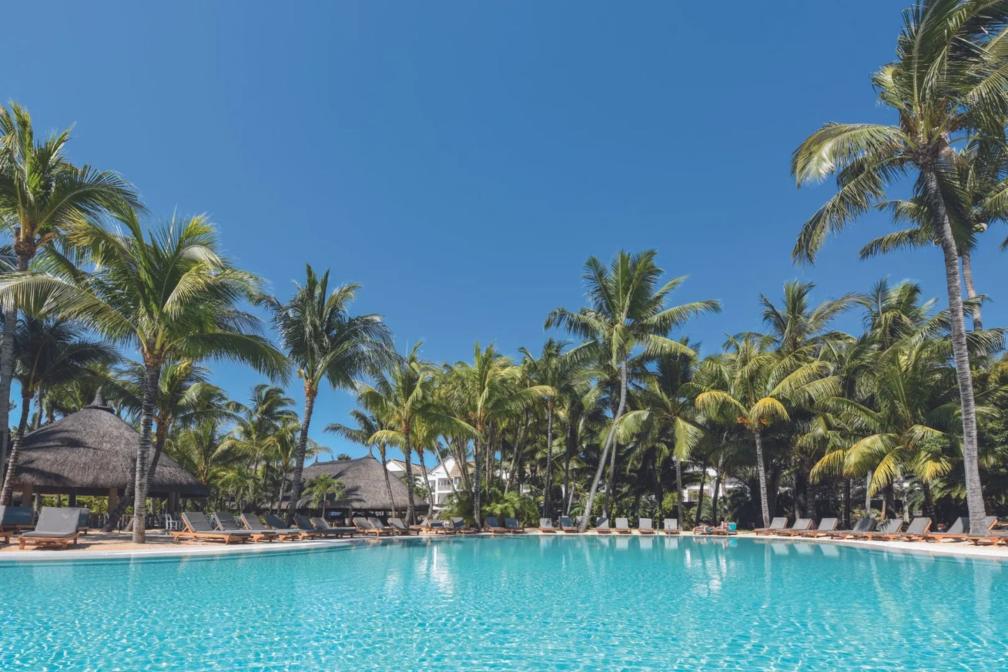 Mauritius 4 Star – Canonnier Beachcomber Golf Resort & Spa – All Inclusive