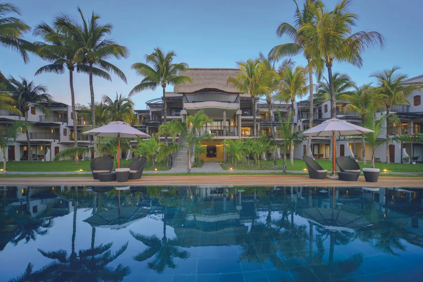 Mauritius 5 Star Luxury – Royal Palm Beachcomber Luxury Hotel – Breakfast & Dinner